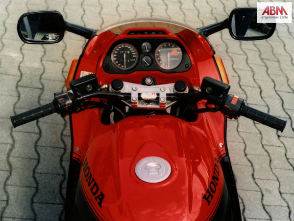 Superbike Lenkerumbau CBR 1000 F SC21 Baujahr 1987-1988